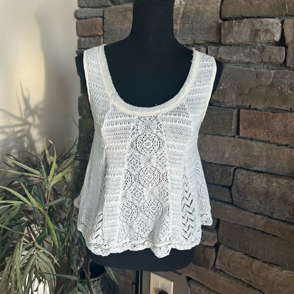 Anthropologie Tops - Anthropologie Meadow Rue Crocheted Beachy Tank Top